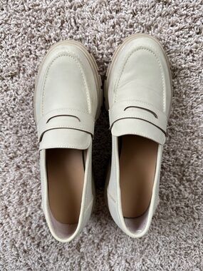 Crown Vintage Ivory Leather Penny Loafers